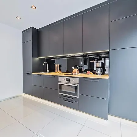 Dominikanska 9 - Bemyguest! In Apartament